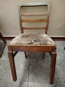 Odnowione dębowe solidne krzesło art deko z czasów PRL