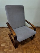 Fotel bujany (beżowy) tapicerowany, drewno lakier