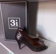 Nowe srebrne buty marki 3i, rozmiar 38