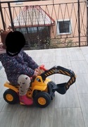 Dziecięca koparka elektryczna