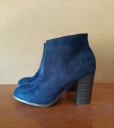 Granatowe botki damskie zamszowe - obcas słupek - rozmiar 39