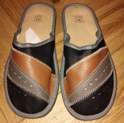 Eleganckie  męskie  kapcie