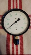 Stary manometr z ZSRR .