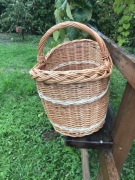 Koszyk wiklinowy "jabłkowy"