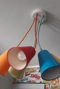 Kolorowa lampa do pokoju dziecka 