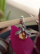 Charms zawieszka wisiorek do bransoletki łańcuszka, srebro 925 pszczoła