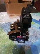 Zamek dzwi przednich Golf 4 strona pasażera. Wersja pod centralny. 