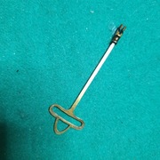 Zawieszka=transporterek do mechanizmu zegara