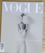 Vogue  Polska 79 nr 9 /2024 ćwiczenia z  wyobraźni 
