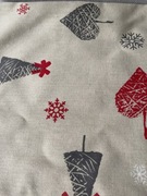 Dwie świąteczne poszewki 40x40 nowe beżowe