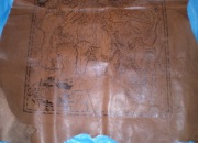 dekoracyjna replika mapy Abrahama Orteliusa na skórze XX w.