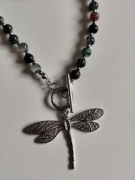 Naszyjnik z agatu indyjskiego z zawieszką ważki