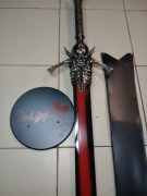 Miecz z gry Devil May Cry 130 cm Czerwony