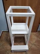 Pomocnik kuchenny dla dziecka - drewniany z regulacją wysokości