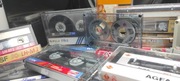 Zestaw z 12 używanych kaset magnetofonowych