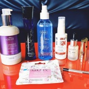 Armani perfumy, zestaw kosmetyków + gratis paletka