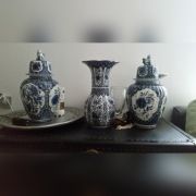 Delft Komplet Wazonu i dwie Amphory
