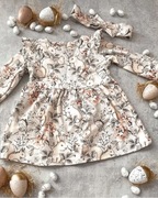 Sukienka na wiosnę z motywem zwierzęcym 