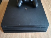 Konsola PlayStation 4 pro 1 Tb plus 8 gier