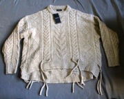 nowy z metką sweter RESERVED r. S (bardziej M/L) beżowy miękki