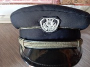 Porządki domowe stara czapka 
