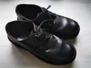 Sznurowane buty Lasocki