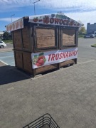 Domki   drewniane  handlowe