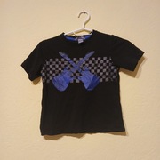 Czarna koszulka H&M 110 cm – chłopięcy T-shirt, muzyczny styl, gitary