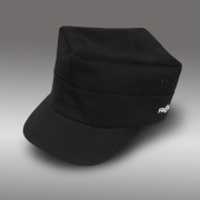 Nowa czapka z daszkiem czarna Rogatywka