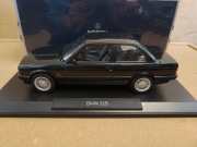 BMW 325i E30 (1988) Black Metallic 1:18 Norev 183203