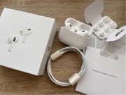 AirPods pro 2gen + etui Lightning