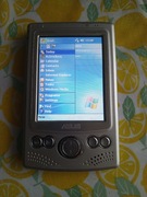 Palmtop ASUS MYPAL z kolorowym ekranem  Uruchamia się tanio