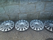 Kołpaki oryginał VW golf 5. 17"   trzy sztuki
