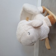 Owca baranek na biegunach beżowa kremowa dla dzieci bujaczek  10msc