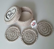 Piękny kuferek + 3 podkładki pod kubki