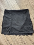 Sinsay spódnica mini czarna zamszowa rozcięcie koronka zamek L