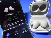 Samsung Galaxy SM-R177 etui ok, lewa ok- prawa problem