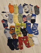Skarpetki chłopięce rozmiar około 26-30