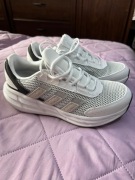 Adidas białe sneakersy sportowe nowe rozmiar 40 2/3