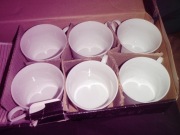 Filiżanki porcelanowe 6 sztuk + 3 talerzyki, nOWE