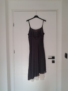 Śliczna sukienka asymetryczna, Bialcon