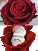 Puzderko na pierścionek zaręczyny prezent pudełko róża 