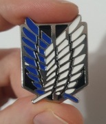 Przypinka pin Attack on Titan anime kolekcjonerska 