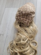 Czapka ,peruka,włosy blond,jak naturalne, nowa