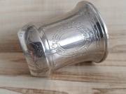 DUŻY POSREBRZANY KIELICH Z KARTUSZEM KUBEK KIELISZEK