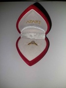 Pierścionek idealny pod zaręczyny