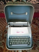 Walizkowa Maszyna do pisania Consul 1518