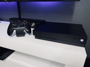 Xbox One X 1tb + pad + Mafia 3 – stan idealny, gotowy do gry!