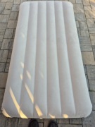 Materac jasny beż 1.8x1m