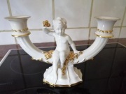 Art Porcelana Metzler & Ortloff Świecznik Świecznik 2-ramienny z figurą